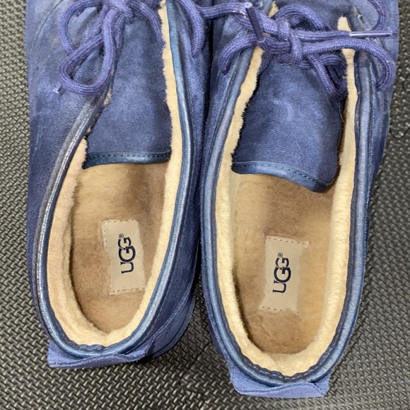 NWOT ugg slippers - Picture 3 of 4